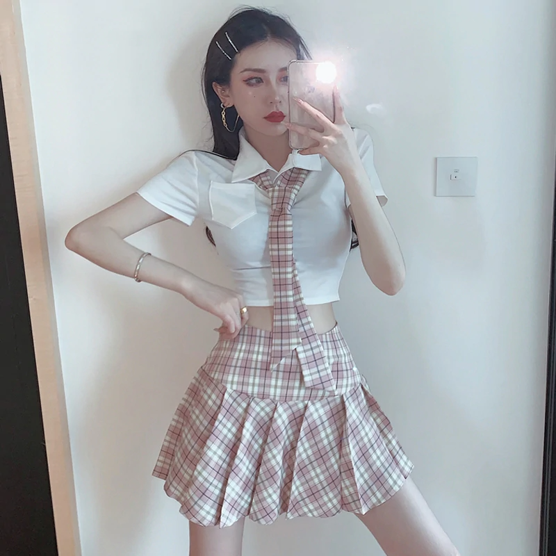 Look cute and bold in our Japanese Plaid School Girl Uniform! Available Sizes from Small to Large. 
lalunabeauty.us/product/japane…

#schoolgirluniform #lalunabeauty #schoolgirl #plaidskirt #cosplay #Japanesefashion #onlinestore