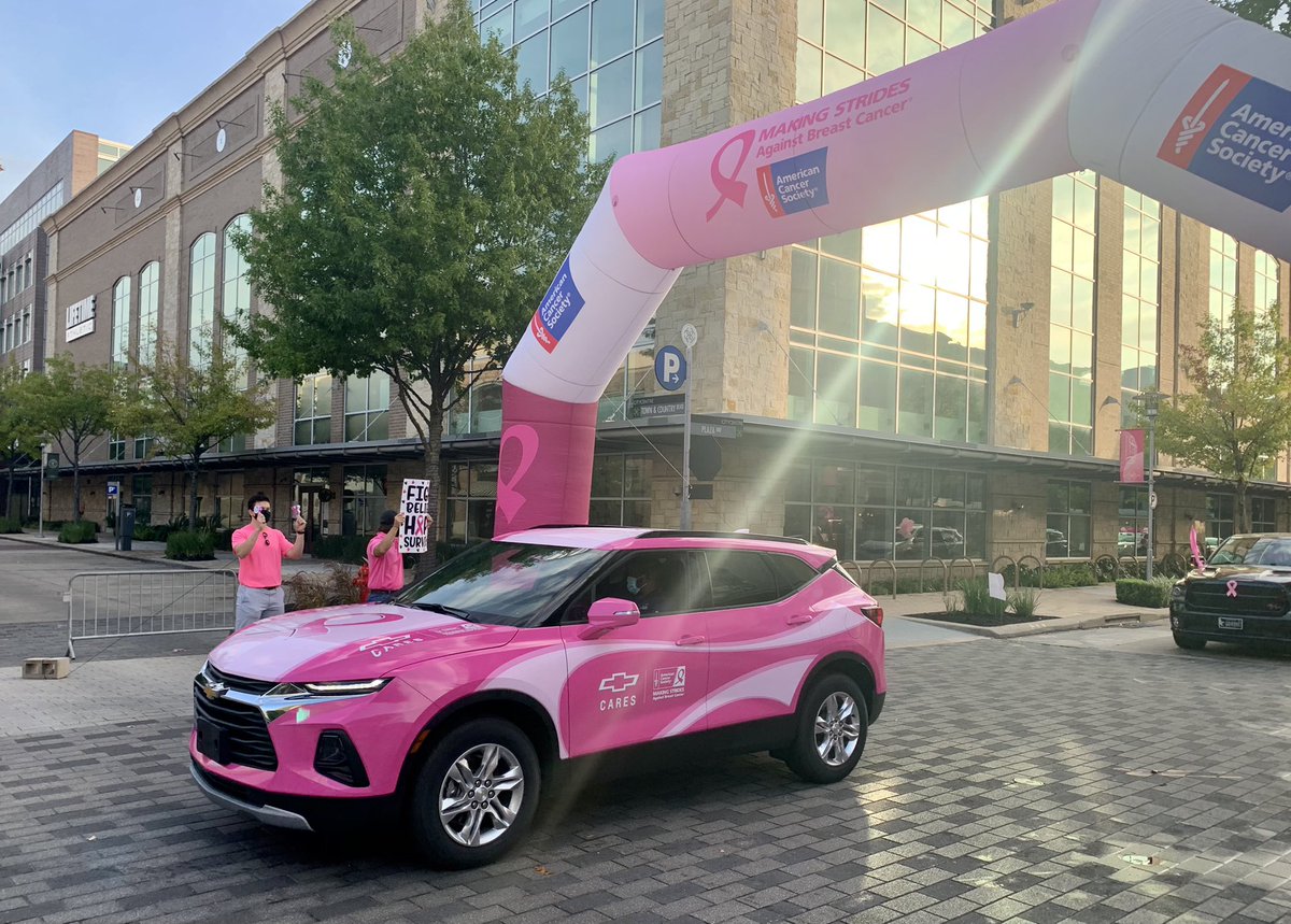 CaseyCurryHOU's tweet photo. Beautiful morning celebrating #breastcancer survivors with my @alliantgroup family! @AmericanCancer #houstonstrides #alliantgroupgivesback https://t.co/wRHFWJ1kdc