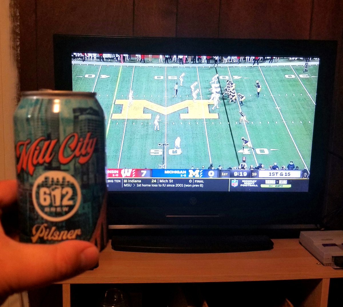 brianallenmusic's tweet photo. Kicking off #DabblerInABox with @612Brew @BeerDabbler #GoBlue #GoBrew https://t.co/ZHgIgQqXYP