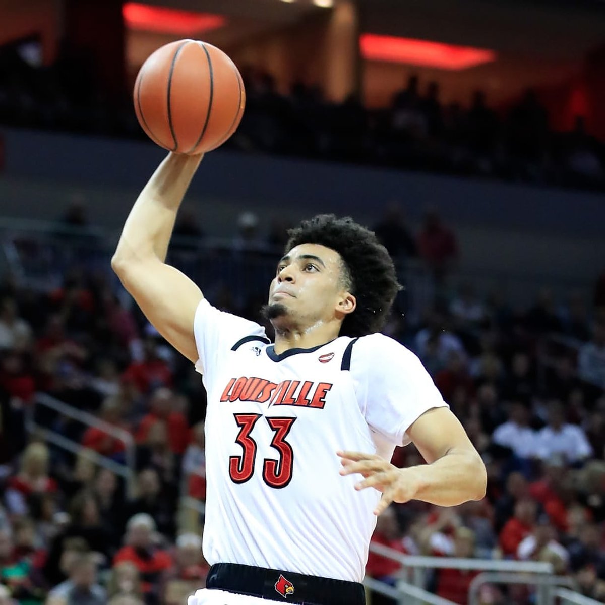 Louisville2k's tweet photo. 12 days and the ville is alive https://t.co/GTzwdX22Hc