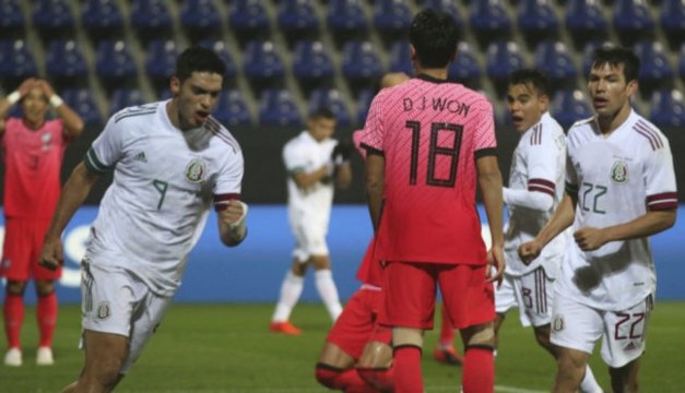 Universo_Dep's tweet photo. #futbol México 3-2 Corea del Sur

20': Gol de Ui-Jo Hwang. 0-1
67': Gol de Raúl Jiménez. 1-1
69': Gol de Uriel Antuna. 2-1
70': Gol de Carlos Salcedo. 3-1
87': Gol de Kyung-won Kwong. 3-2

FINAL: México 🇲🇽 3-2 Corea del Sur 🇰🇷 https://t.co/2vR4HntS8R