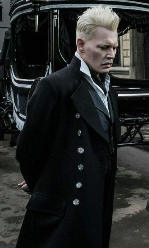 support_depp's tweet image. Fantastic Beasts 🤩