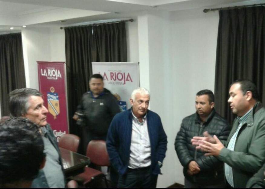 TonyMorenoOK's tweet photo. Gran recuerdo junto a #HugoTocalli en su visita a La Rioja.
Una experiencia inolvidable x su importante trayectoria como futbolista y reconocido x su labor en las divisiones juveniles de la selección argentina y su gran trabajo junto a José Pékerman al frente de las formativas. https://t.co/HpfoN7phdo
