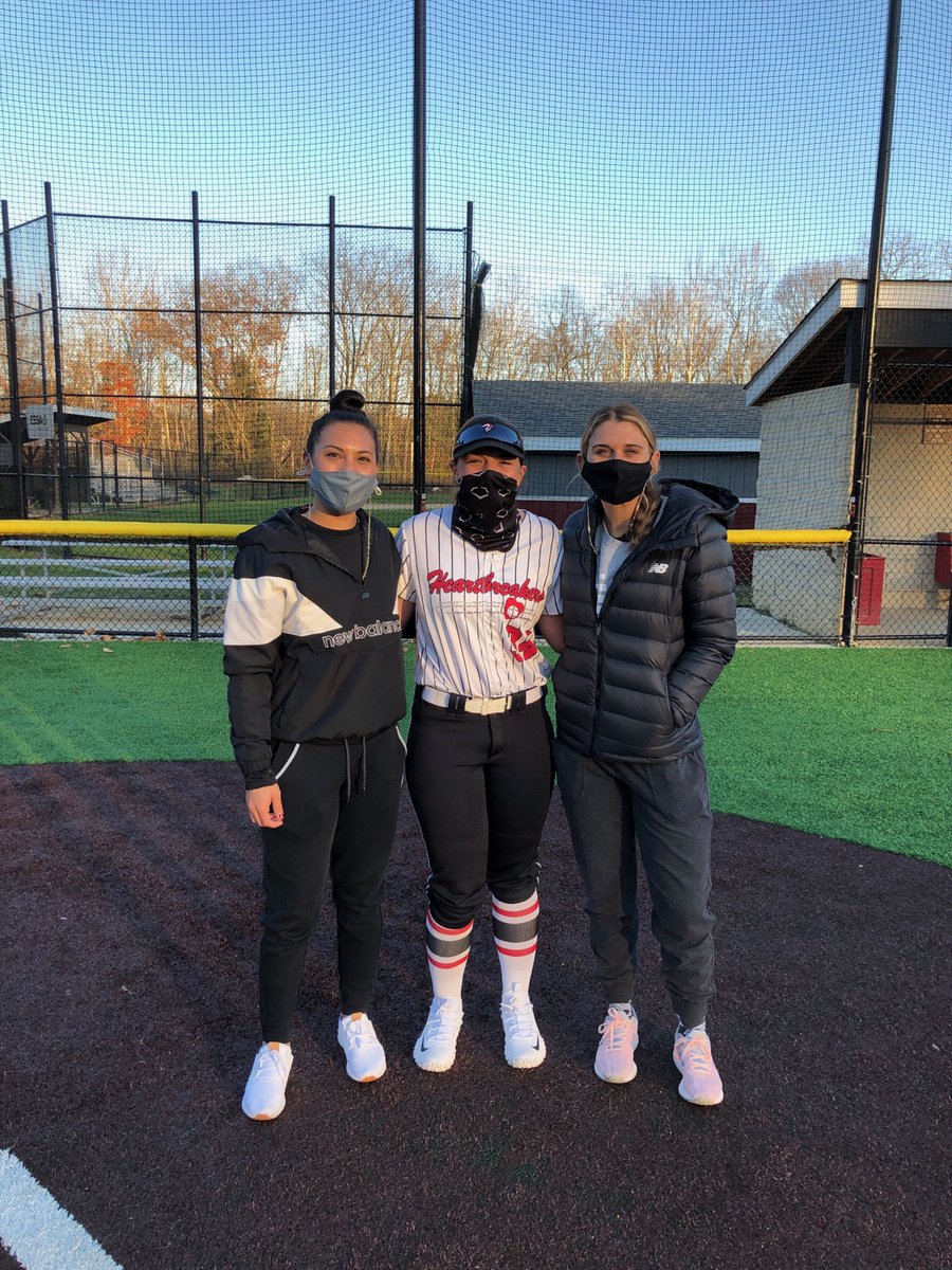 Got to meet @Sierrajoy32 and @alexxpowers at the ESU camp.  A great opportunity with @JaimeWohlbach @KUBearsSoftball  @VilleSoftball 
Thank you!! #opportunityiseverything #softball