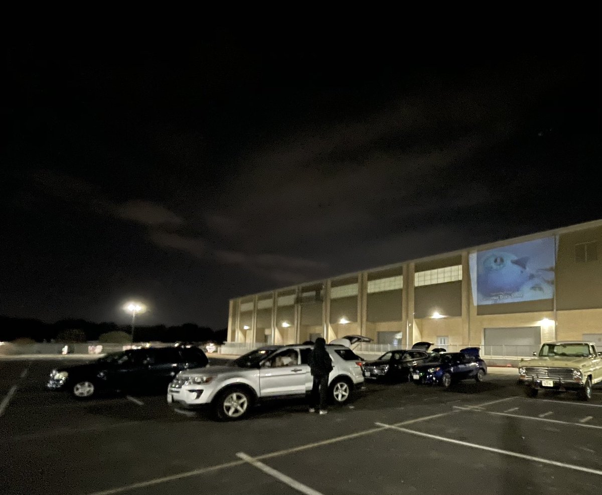 EcologyGhs's tweet photo. #ghsecoclub Drive-In @ the MAC #ghsunity ⭐️ #2020thangs https://t.co/vATP1xRc4Z