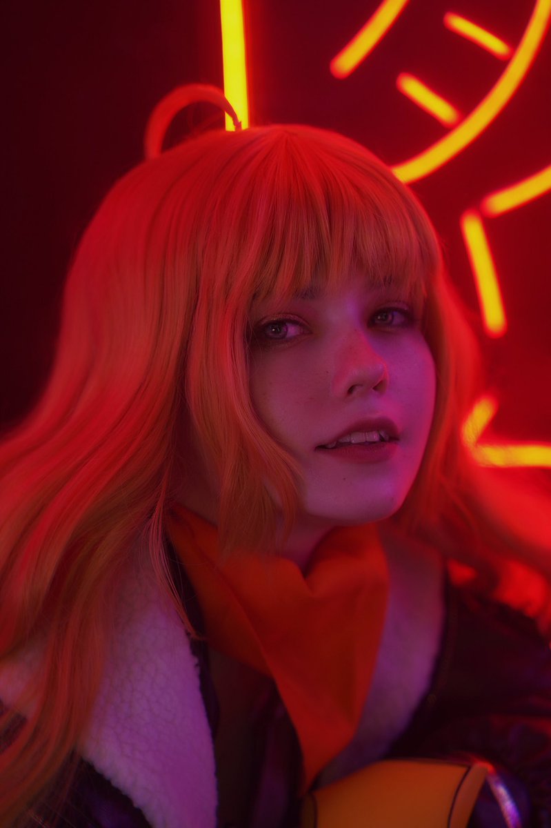 Happy second weak of #RWBY 🔥

And I’ve finally finished working on these pics! What to add? Yang smekshy, I guess.

photo by our Nora @rirgrbg (andeditbymehehe)

@bdunkelman 
@OfficialRWBY 
#YangXiaoLong https://t.co/AvfUNKEcVL