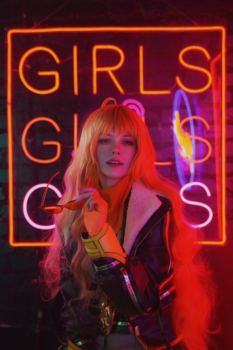 Happy second weak of #RWBY 🔥

And I’ve finally finished working on these pics! What to add? Yang smekshy, I guess.

photo by our Nora @rirgrbg (andeditbymehehe)

@bdunkelman 
@OfficialRWBY 
#YangXiaoLong https://t.co/AvfUNKEcVL