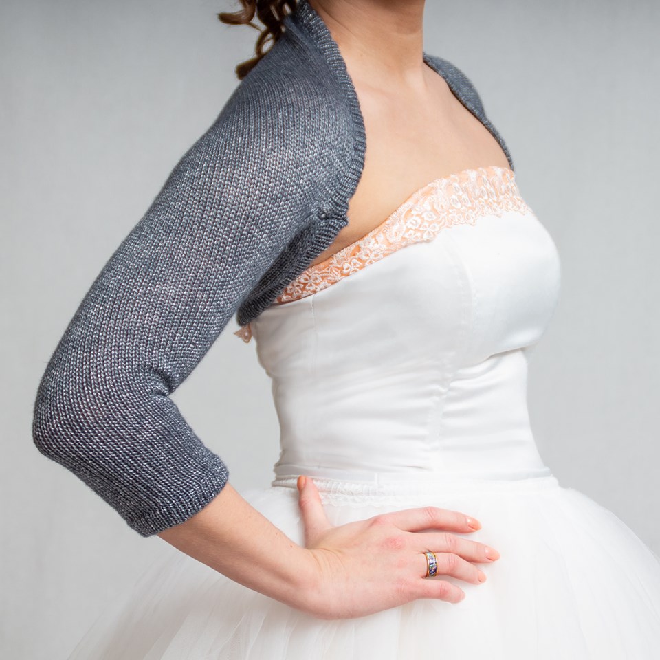 SuperSoftKnits's tweet photo. #Silver #bolero #Gray #shrug #SilverGray #jacket #soft #sweater #handmade #supersoftknits
https://t.co/OxYRzfrrNl @Etsy https://t.co/T4xLGJfFbc