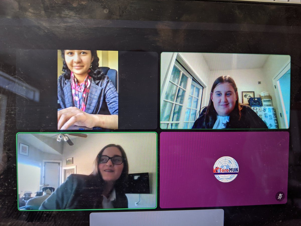 mvtmun's tweet photo. It looks a little different this year than most, but Mountain View Model U.N. is still competing at the @MUNASU Conference this year! https://t.co/l0P9WyDuHo