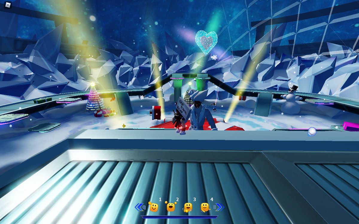 MinaWa2l's tweet image. amazing concert i wish it was longer! #LilNasXRoblox #roblox #LilNasXHoliday