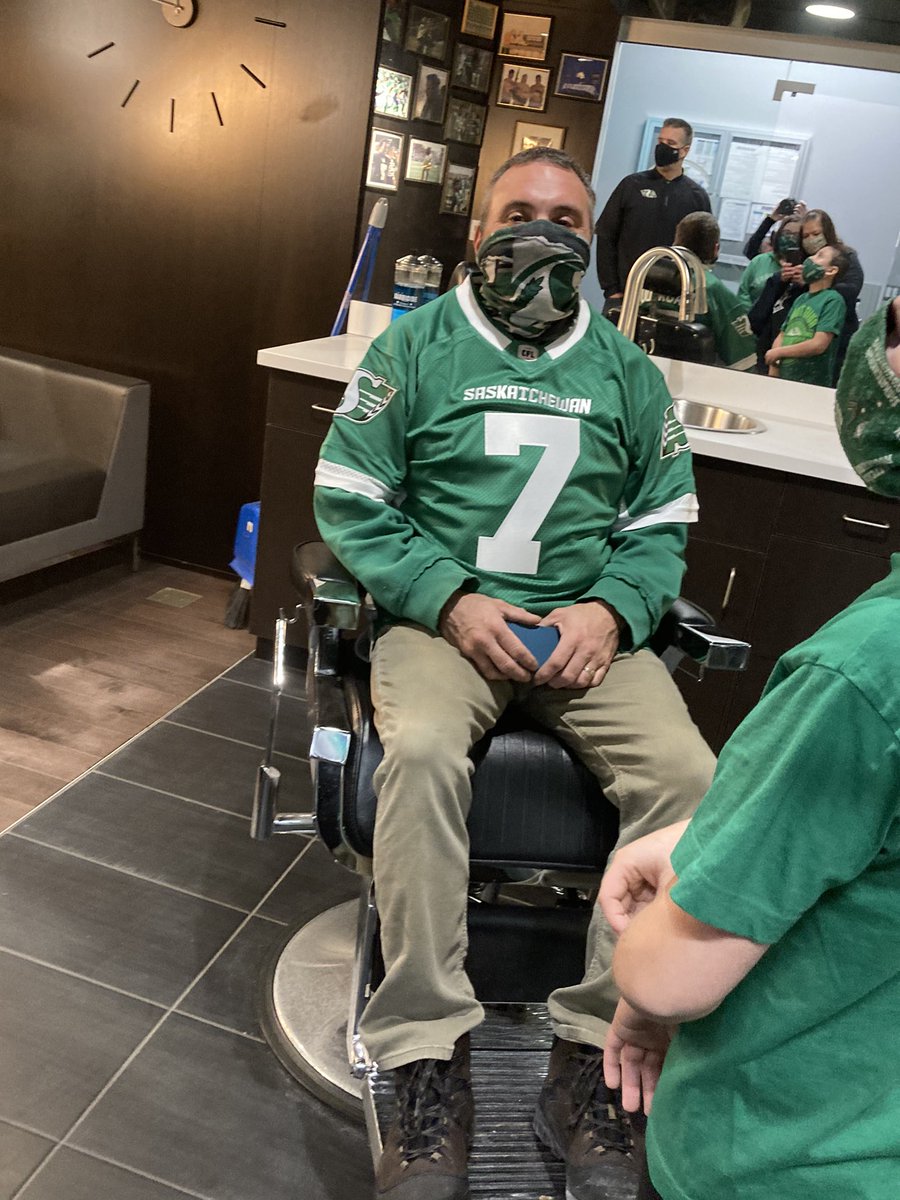 BonBurgers's tweet photo. @CodyFajardo17 had a tour of the stadium today can’t wait for my zoom call with you 🏈🏈🏈💚💚💚 https://t.co/4CneMHYk2f