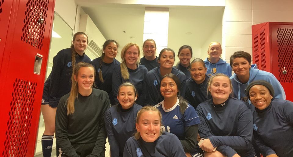 MMULancersWSOC's tweet photo. Last game of the season for these ladies 🙌🏼 
Kick off today is at 5pm vs Northwestern College https://t.co/AizNwrDNrb