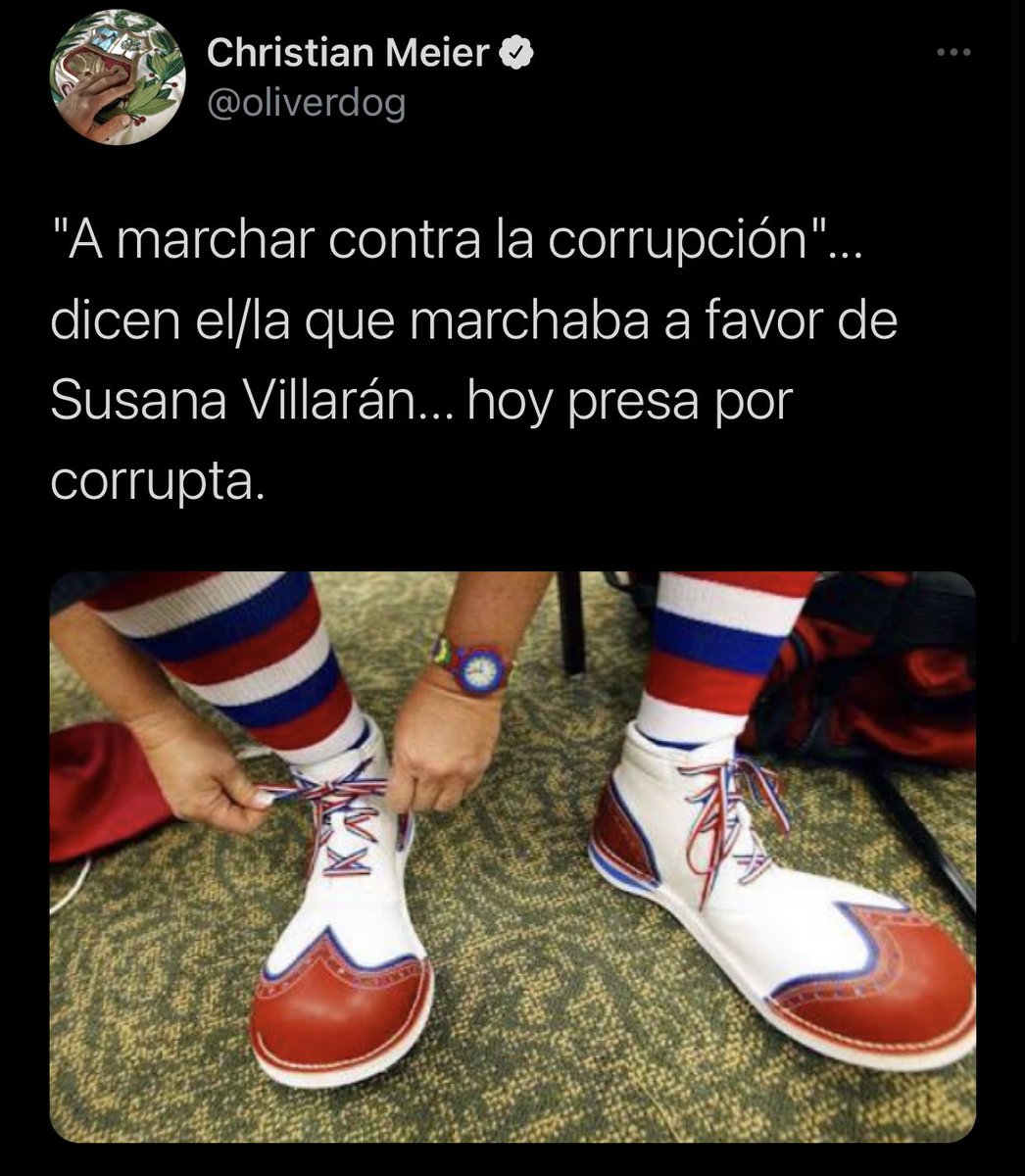 DiarioDeCurwen's tweet photo. Cuando eres quien eres realmente / cuando recuerdas que tus perfumes no se van a comprar solos. https://t.co/xssggCBqAP