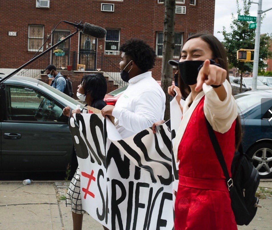 BvilleGreen's tweet photo. We’re coming for our rights to clean air and land! #noNBKpipeline #IWillNotBeSacrificed #BrownsvilleIsNotASacrificeZone https://t.co/91DbYROToP