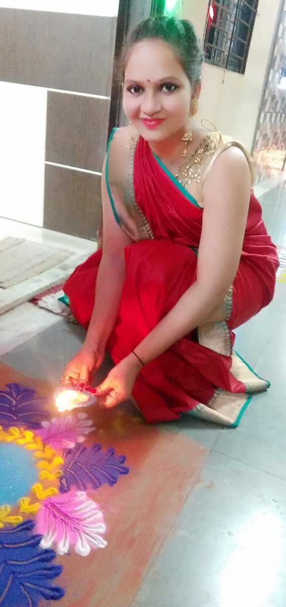 SodheKomal's tweet photo. A great and unique Diwali by following social distance
Light a lamp and say
#NotoFirecrackers https://t.co/dqWigcY5Nr