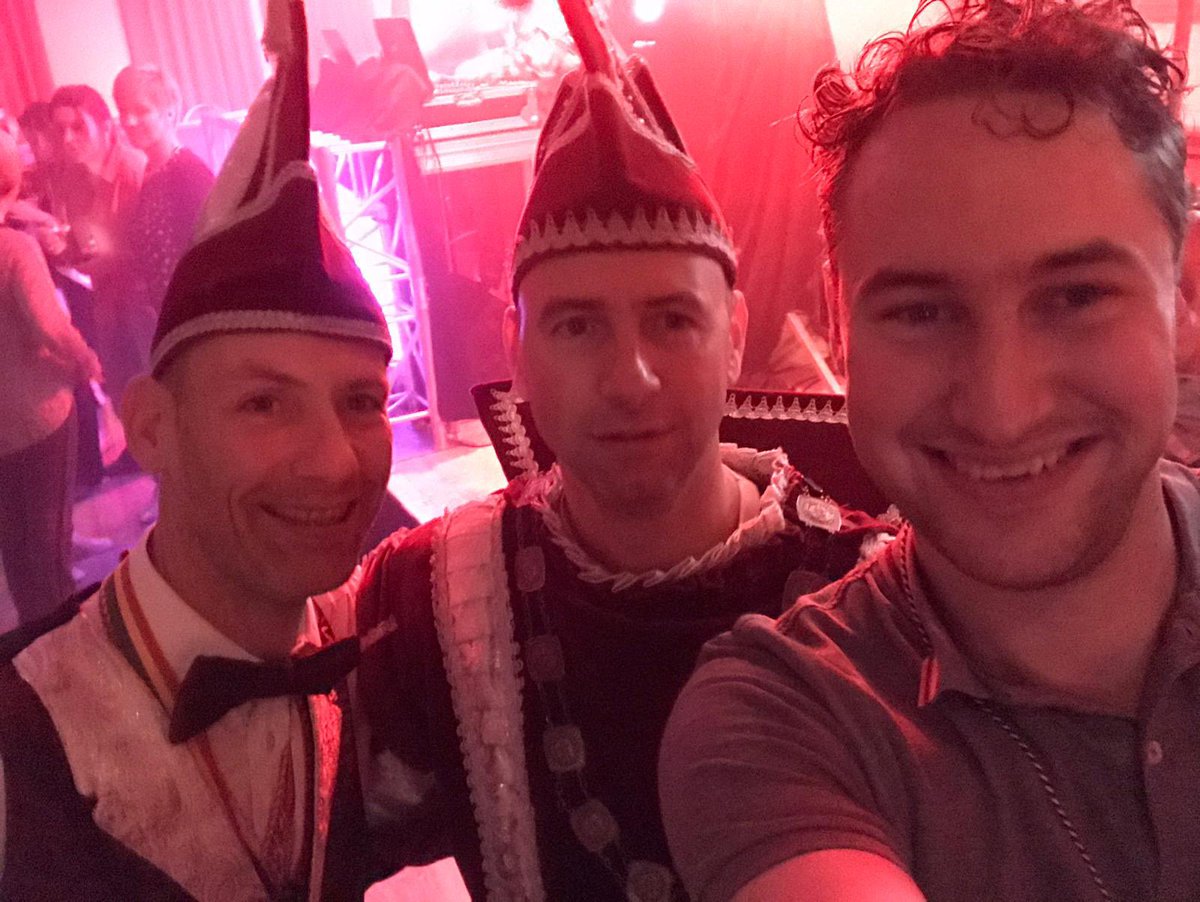 dennisendebbie's tweet photo. #FlashBack alweer een jaar geleden dat ik deze prachtige ervaring mocht beleven, helaas door de bekende en begrijpelijke omstandigheden deze avond geen opvolger , dus nog een jaar #kroescontrol #Heumen #carnaval https://t.co/LoIa6hsH0V