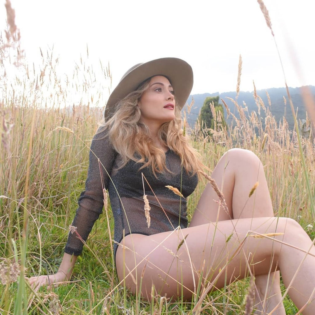alearches's tweet photo. Be the light you want to see in the world 🌎 💫💙
.
.
.
#nature #photograph #photography #naturallight #freedom #freespirit #sorrynotsorry #glowup #bethelight #light #model #countryside #naturaleza #nofilter #sinfiltro https://t.co/Yv36pMmjOW https://t.co/LuyNwJAf0c