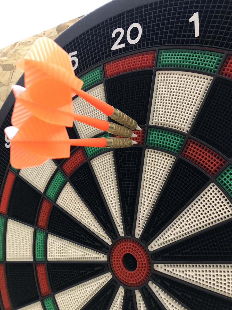 Thecoyley1's tweet photo. Managed a 180 with the dog shit darts that came with it. Some Steve Beatons on route๐๐ฝ#theadonis https://t.co/i1zFLQroxs