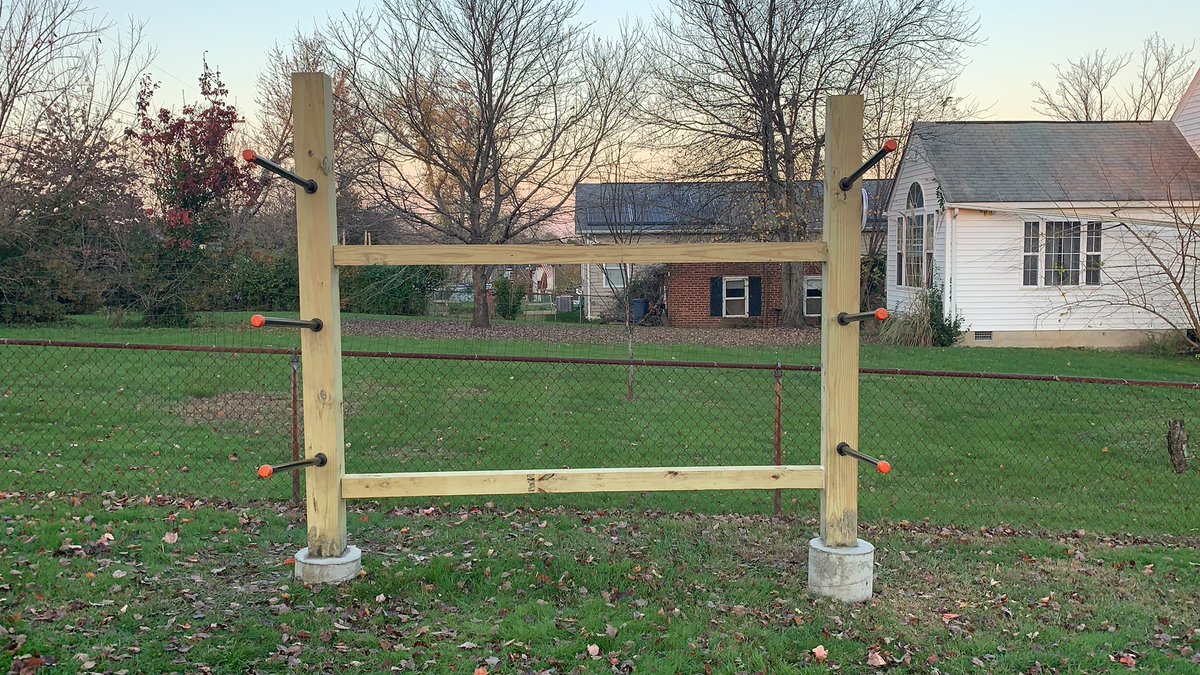 caninehandler's tweet photo. Day 3. #canoerack poles painted and secured. Boats go on tomorrow. https://t.co/wmU03QKvBW
