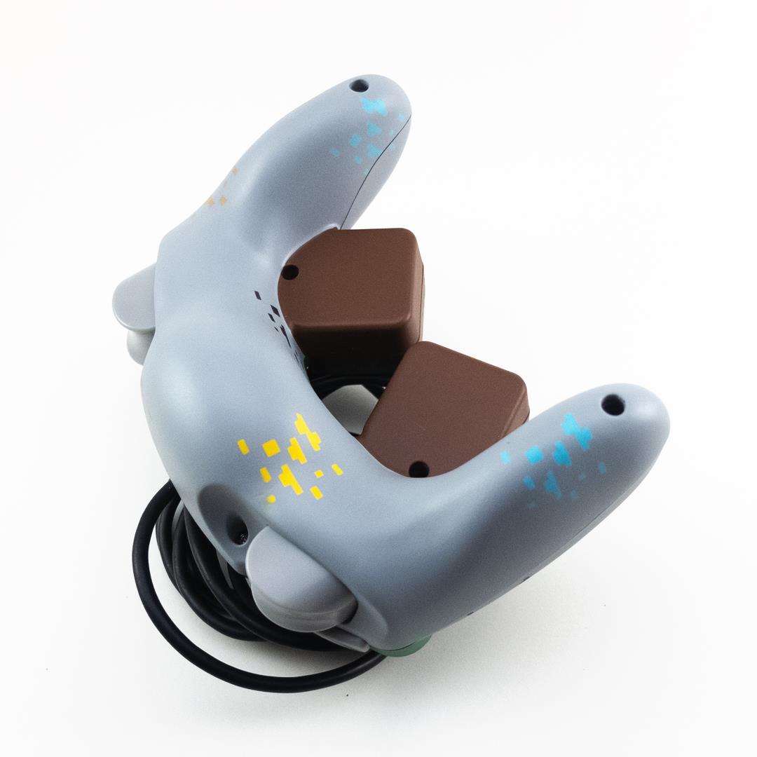 ControlInColor's tweet photo. MINECRAFT CONTROLLER GIVEAWAY

- Follow+RT to enter
- 2 Winners drawn Saturday 11/21 @ 11:59pm EST

This was mainly a joke/excuse to use this weird 3rd party shell design. My intention was to make neat display controllers, since they're not OEM. https://t.co/O7Uwx3RFHT