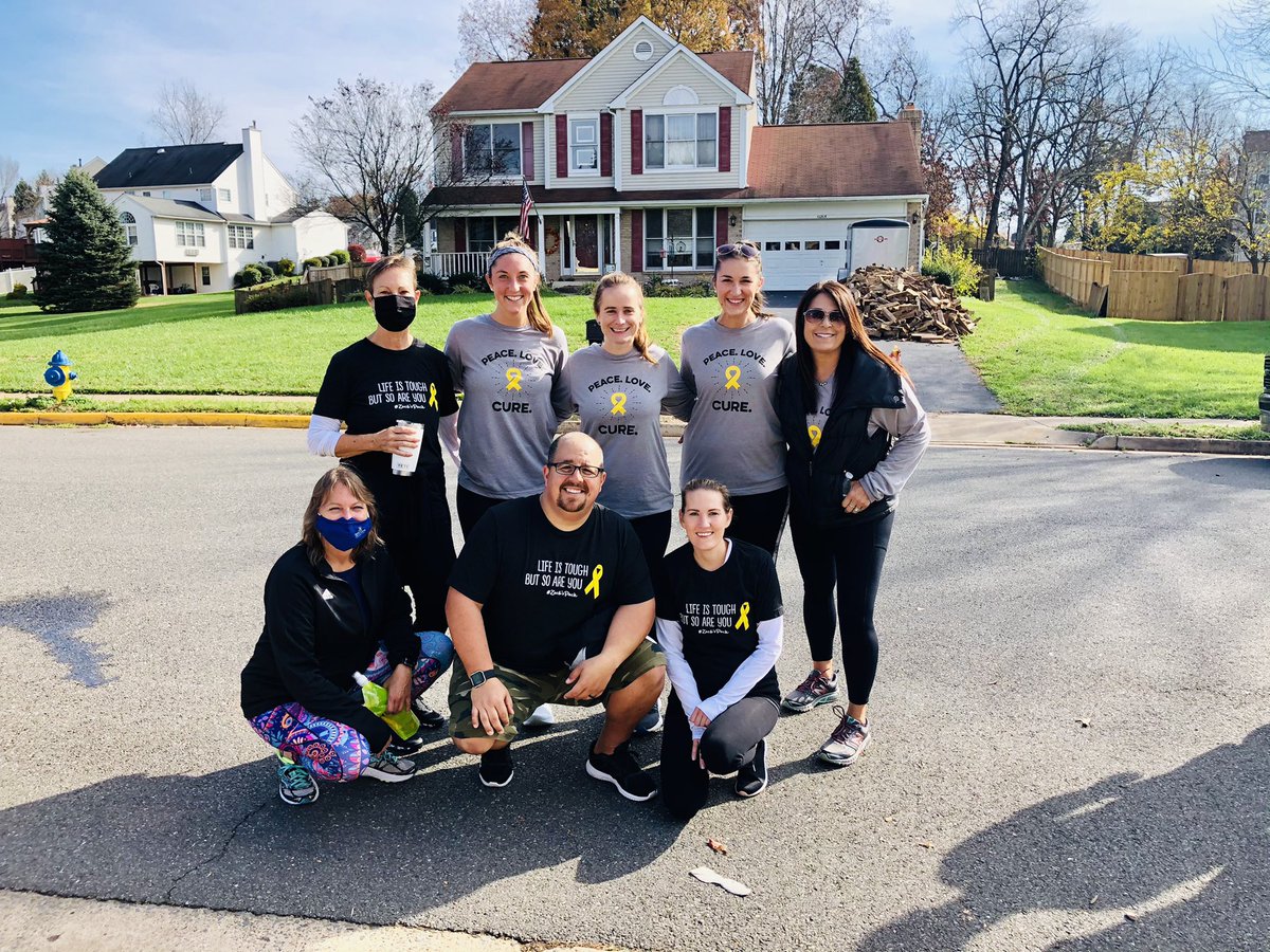 HooversFirsties's tweet photo. Bull Run is always supporting each other because we’re #BULLawesome @MsSeenoBRES @BullRunPE1 https://t.co/gmADIy4iEu