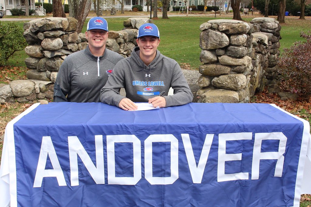 lj_34keevan's tweet photo. Officially a River Hawk!! Couldn’t be more excited for the next 4! @RiverHawkBB https://t.co/lEF5BO5pe0