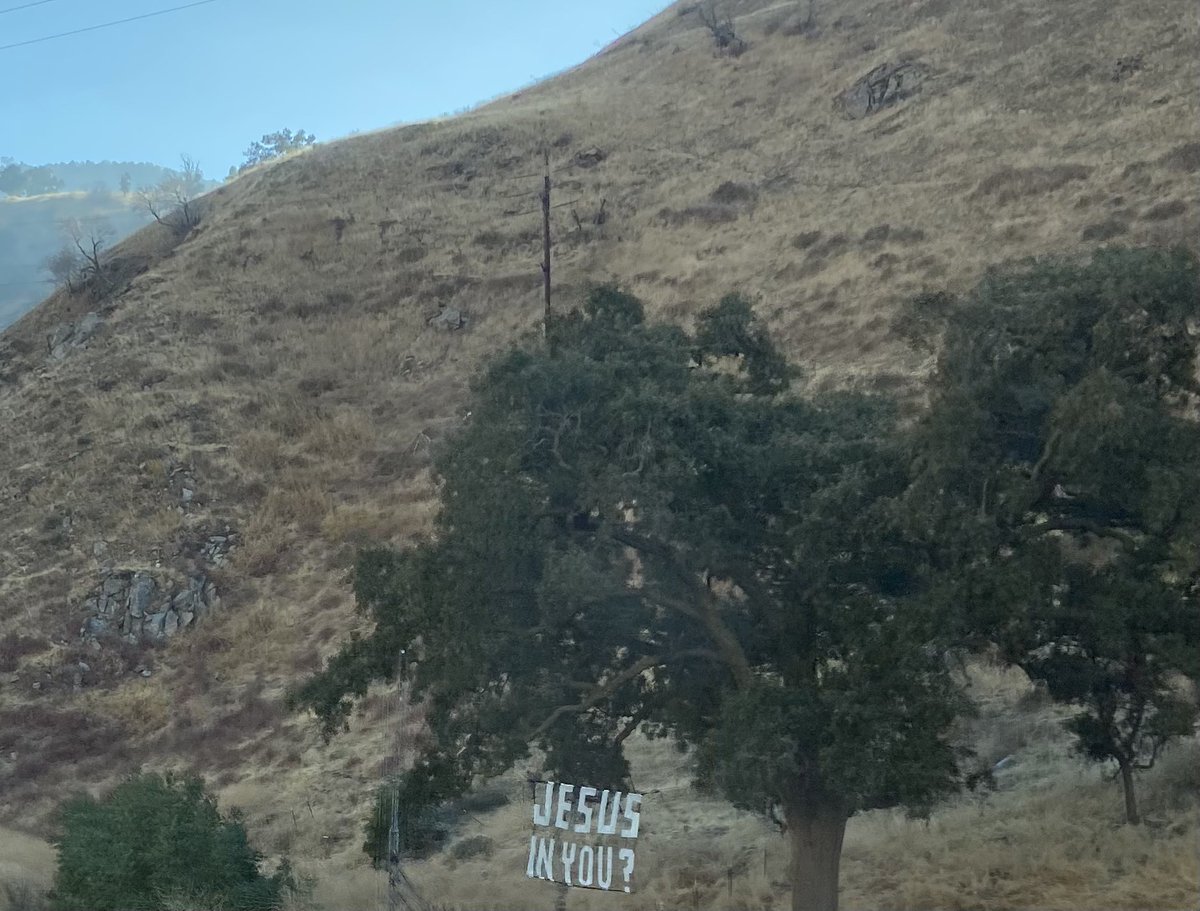 Marly_USA's tweet photo. Just taking a drive by Tejon Ranch and I seen this🙏🏻 #JesusInYou https://t.co/PXcp50nK1X