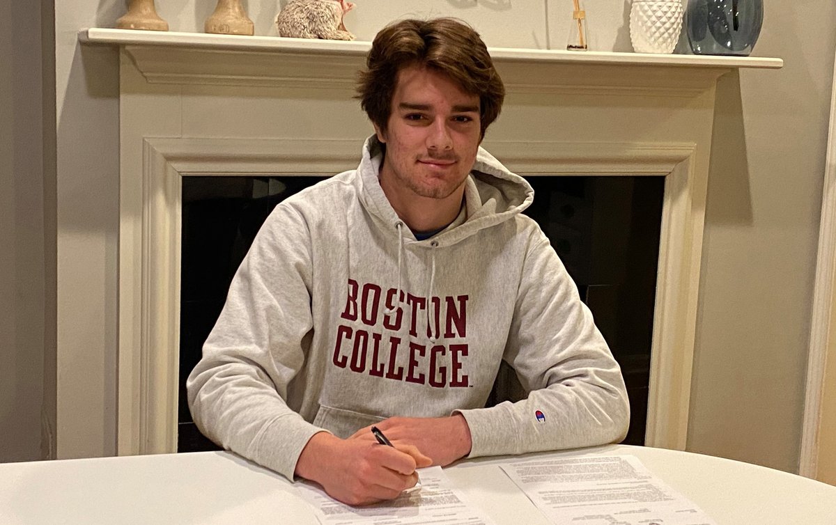 JrKingsHockey's tweet photo. 🚨 COMMITMENT ALERT 🚨 HUGE CONGRATS to #LAJrKings grad Andre Gasseau, who has signed his National Letter of Intent to attend &amp; play his #NCAA Division I hockey at Boston College 🦅! 😎

READ MORE ▶️ https://t.co/UjRduhPm1G https://t.co/dPrrLnQ9xf