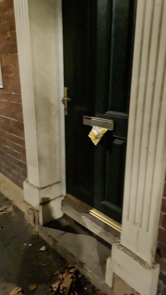 kellymarie7880's tweet photo. My friends last night spreading a little #covid love!  Did you get #quavered? 
@walkers_crisps  @GaryLineker @quavers  #crisps #walkers #spreadkindness https://t.co/0ZG4ItWGQG