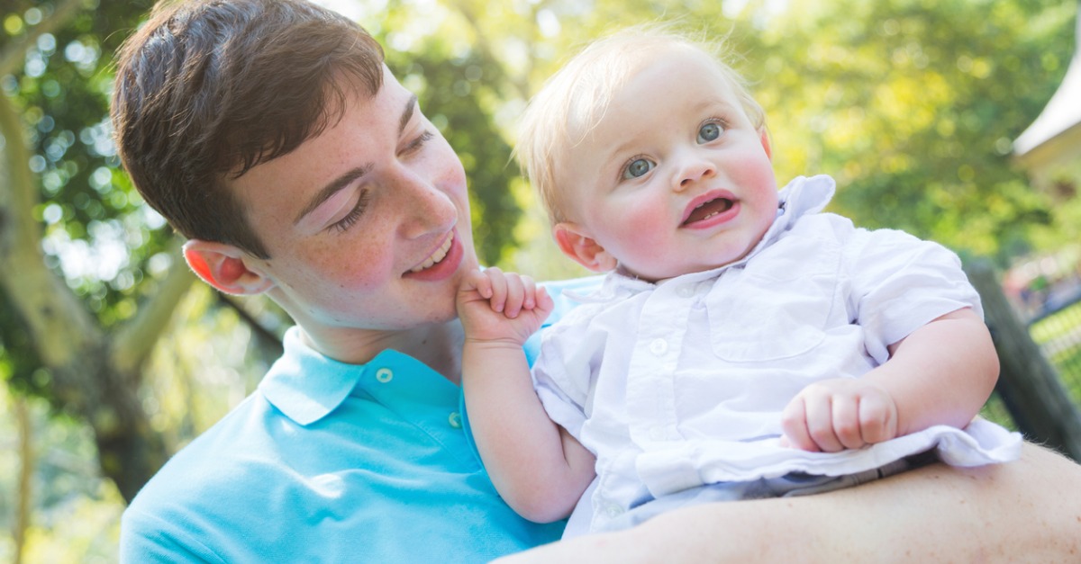 LSeib94's tweet photo. How to Help Siblings with a Large Age Gap Bond https://t.co/e2mFBVH3Av https://t.co/QdDGmpX4Dk