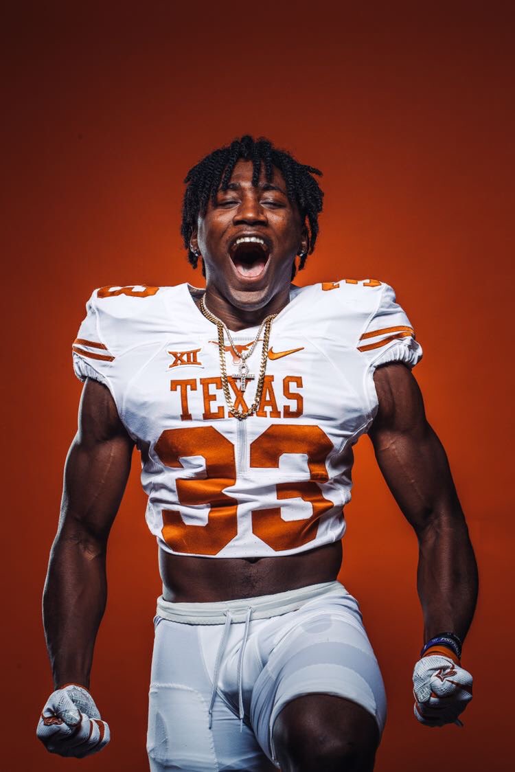 BREAKING: Shadow Creek 4 ⭐️ LB Terrence Cooks commits to Texas.

Cooks becomes the 18th commit in the Texas 2021 class and the second linebacker to join the group.
