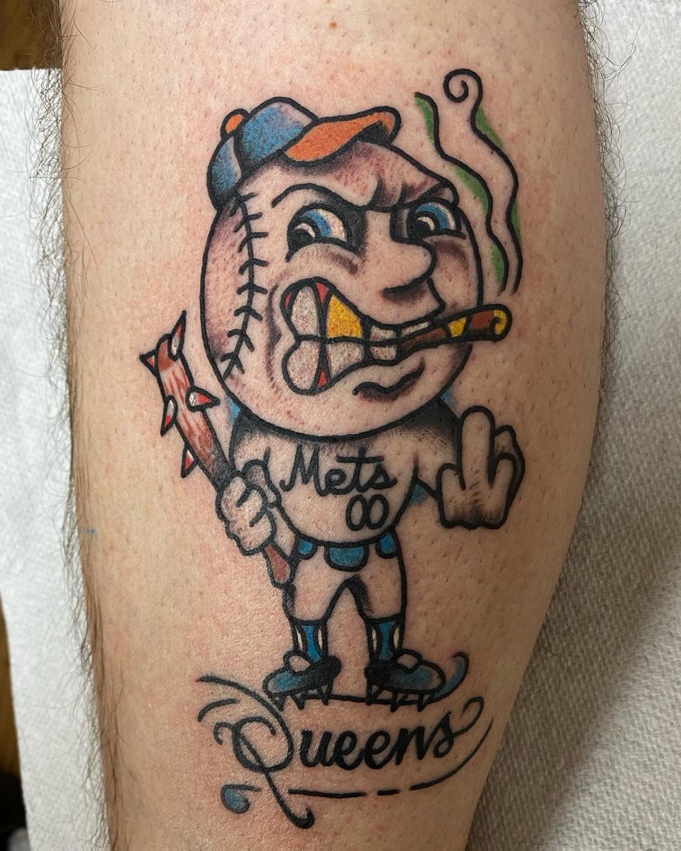 Angry Mr. Met tweet media