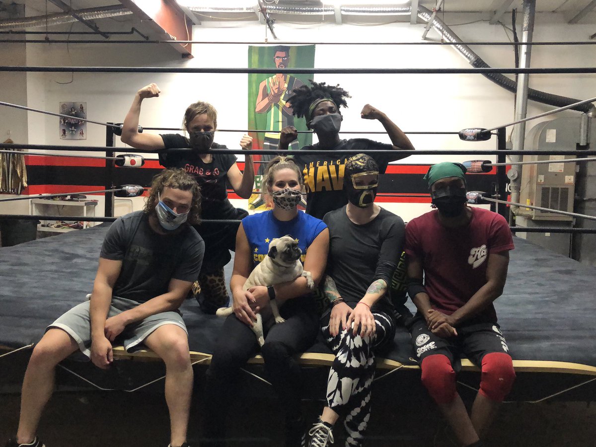 CheeseburgerROH's tweet photo. Final session of the week! Great work from everyone today! Holds, Selling, Drama, Emotion we covered a lot of ground! 

Had a special guest visitor as well 🐶💖 @WorldwideDojo #WorldwideDojo #WrestleDogs https://t.co/8iD8vUJmAS