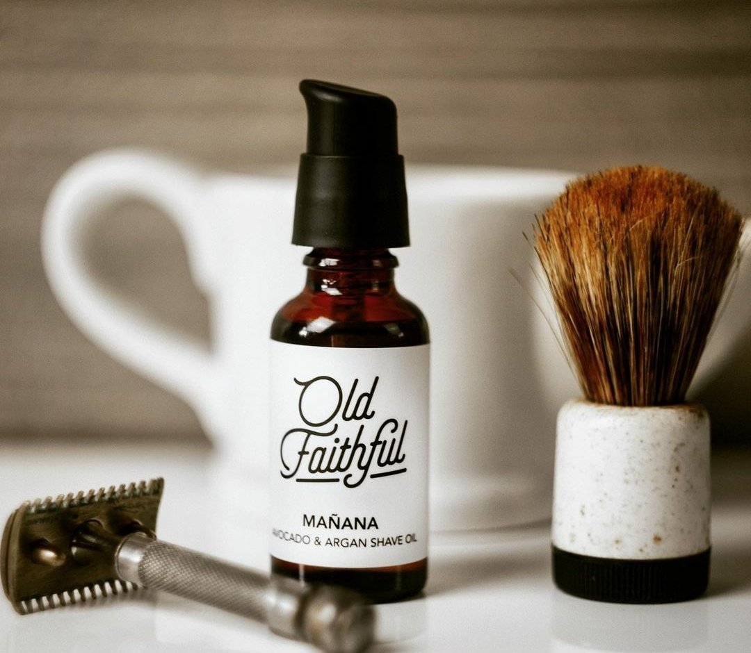 Discover our collection of Old Faithful organic and 100% natural skincare and male grooming products, hand blended in small batches using only the highest quality cold pressed, unrefined, natural ingredients and essential oils