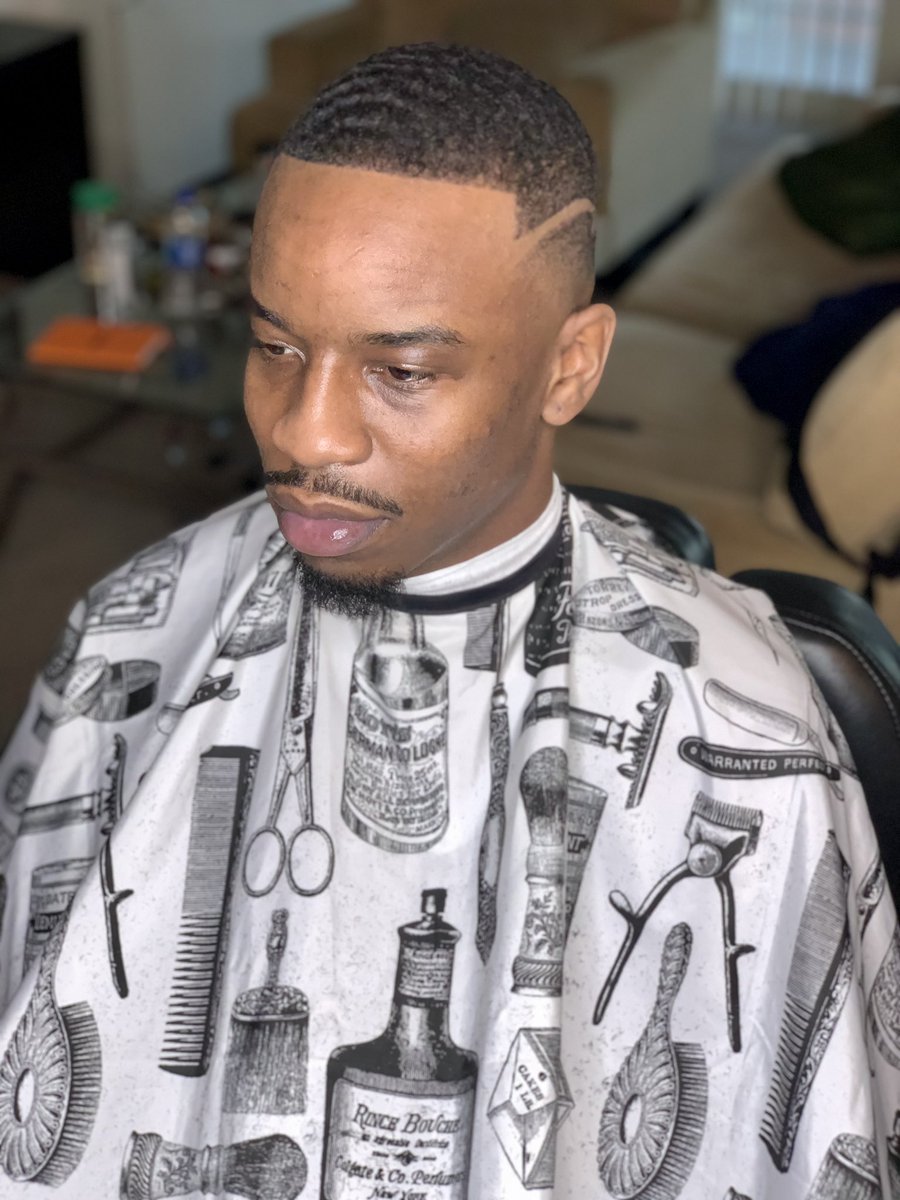 MisfitJuler's tweet photo. $25 Haircutz 💇🏽‍♂️💇🏾‍♂️💇🏿‍♂️ 
  + Beard Included💈🔥 
  + Razor Finish (Optional) 👌🏽

From now until January 1, 2021‼️ (LIMITED TIME ONLY)⏳⌛️

Located in Alexandria, VA 22304 🌇

#dmvbarber #licensedbarber #dcbarber #vabarber #barberconnect #highfade #lowfade #mediumfade #dropfade https://t.co/1dZ5lv6aPZ