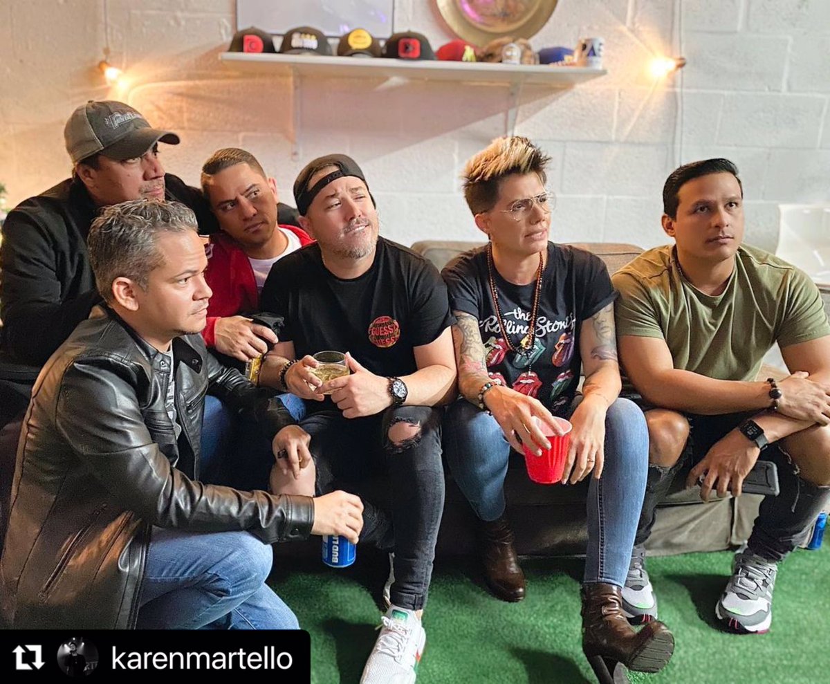 Compartiendo anoche en el programa de <a href="/karenmartello/">Karen Martello</a> con puro talento Venezolano específicamente de Maracaibo estado Zulia carajo