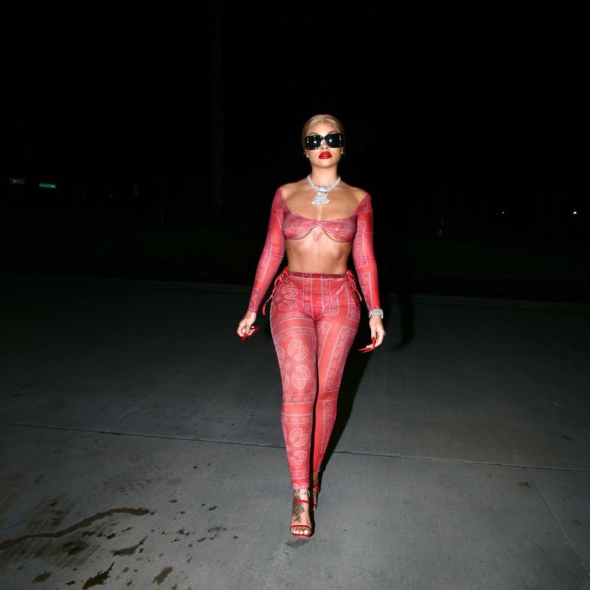 Latto's tweet image. THE BIGGEST 🎰