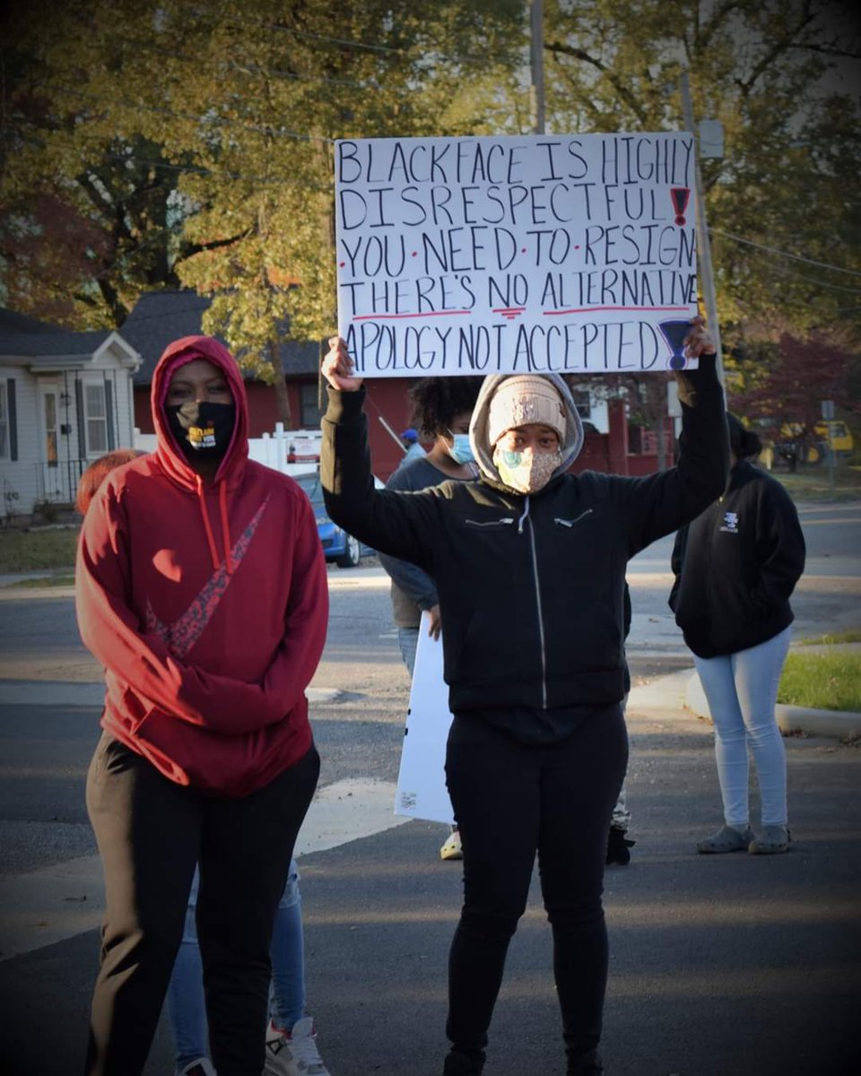 mzjonz75's tweet photo. @AttorneyCrump
@kevin_powell 
@KevOnStage
Need a retweet please 🙏 
This man should NOT be the Superintendent of  schools with a minority enrollment over 50%.
The students and parents are protesting but the powers that be aren't listening. 
#FireShively

https://t.co/uoUjYIxEQl https://t.co/TWLpEvF6Fj
