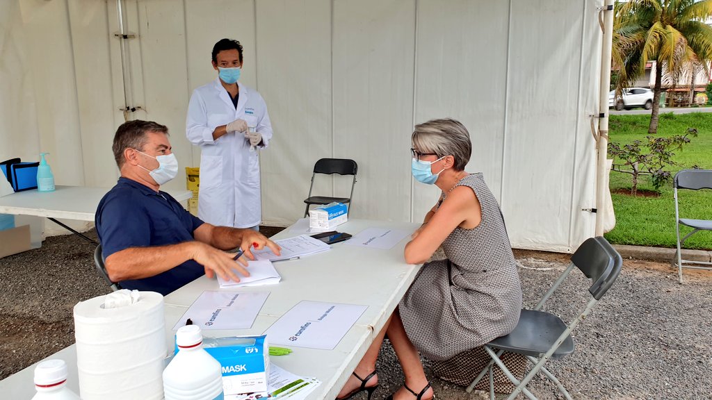 ars_guyane's tweet photo. 🔬Opération de dépistage #COVID19 ce soir.
➡️📍À la soirée #RastaChic
➡️📍À la soirée #MoJazz
Merci aux labos #eurofins et #biosoleil de couvrir ces événements en #Guyane.
🎷🎛🎶 La culture en toute sécurité ! https://t.co/5642tSwU2X