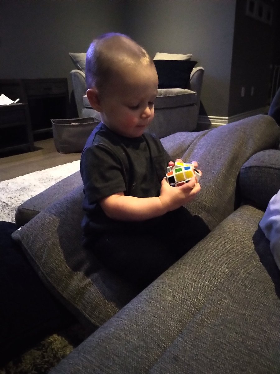 22_Woody's tweet photo. If he solves this before I do he's in trouble. #ribikscube https://t.co/qcHtNuNPNi