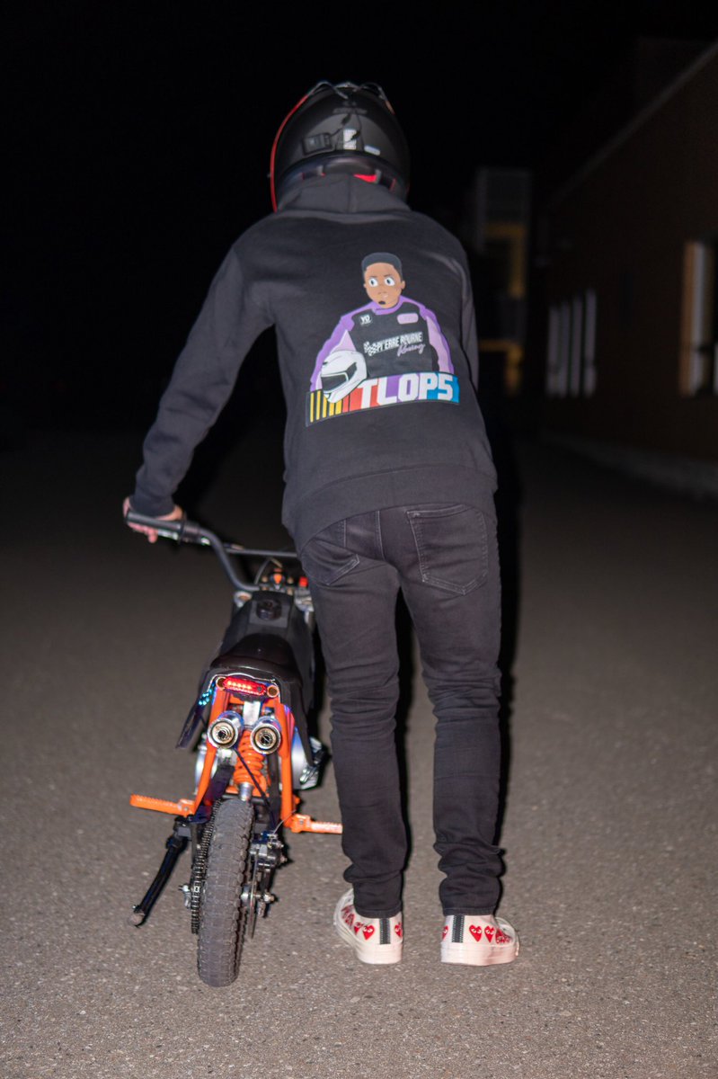 m_raynell's tweet photo. Yo @pierrebourne made my own #TLOP5 hoodie πππ excited for 5 ππ
Inspired by your #TLOP4 shirt @ajbourne @sosshouse
Illustrated and designed by me!
More Photos on My Instagram @raynell.m
https://t.co/nwZpU1neiU
Tag @pierrebourne! https://t.co/K44XXcxGG0