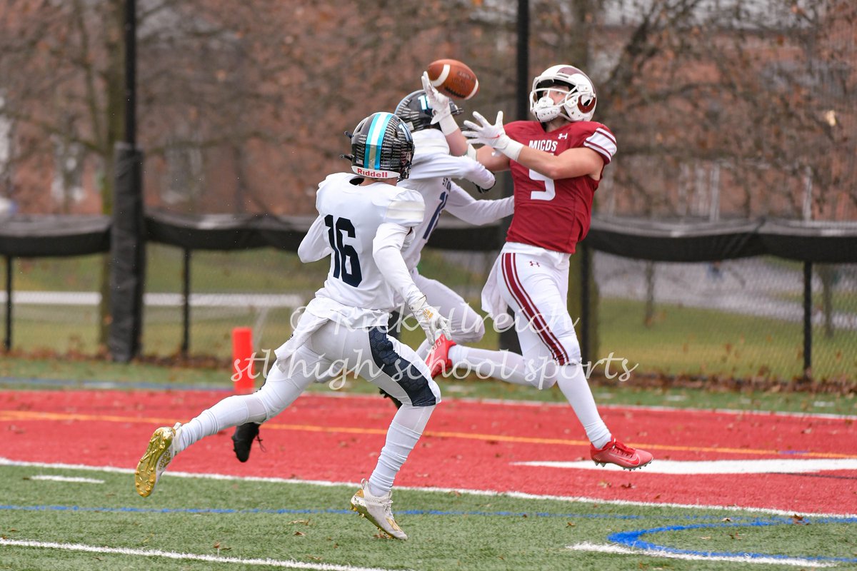 RickyRick_Photo's tweet photo. 2020-11-14 - District championship game between St. Dominic and MICDS. Coverage for @STLhssports
#stdominic #crusaders #micds #rams #football #stlprep #314prep #playoffs #district #sportsphotography #stlphotography @MICDSfootball @MICDSAthletics @sdhsathletics @sdall_in https://t.co/icNpvUcmWf