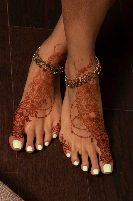 Celebrate Diwali with my Feet   I am the reincarnation of Lakshmi, the goddess of prosperity and wealth