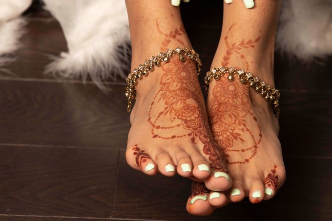 Celebrate Diwali with my Feet   I am the reincarnation of Lakshmi, the goddess of prosperity and wealth