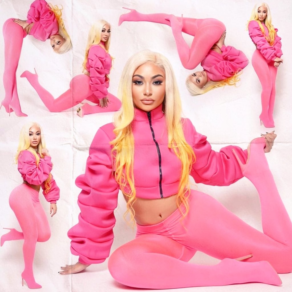 On my pretty pink
#BabyImASavageSaturday