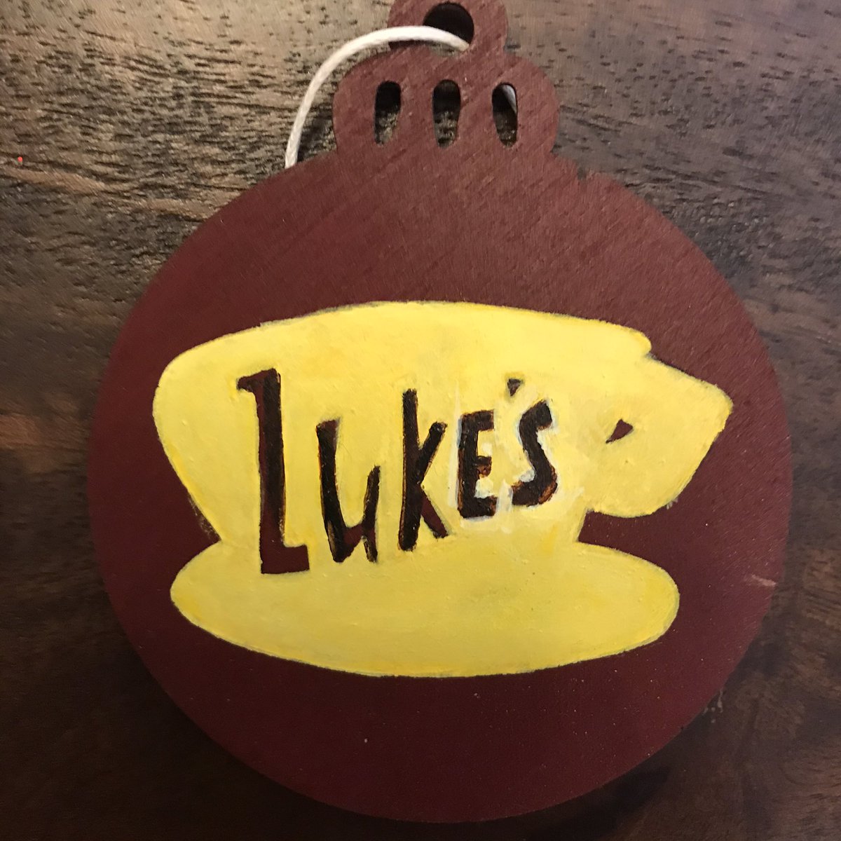 The_Girly_Nerd's tweet image. Hey all my fellow #JavaJunkies if you want a little taste of Gilmore Girls for your tree this year, check out these hand painted Luke’s Diner wooden ornaments! Available on Etsy!☕️ etsy.com/shop/TheGirlyN…