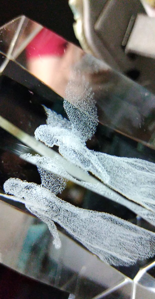 Y es que entender el mundo o la vida,
Es como entender la poesía,
Y dejame decirte vida mía,
Que tu eres el verso más dulce, la rima perfecta, el soneto más bello y la composición más grandiosa que el universo pudo presentar ante mis dichosos ojos, ay vida mía, arte y dulzura❤️DM