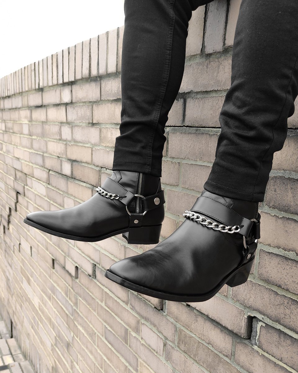 ganchoeropa's tweet photo. Botas Ámsterdam PC35
.
#ganchoeropa #hechoencolombia #botasamsterdam #calzadomasculino #modainternacional https://t.co/F8EPpoyVzT