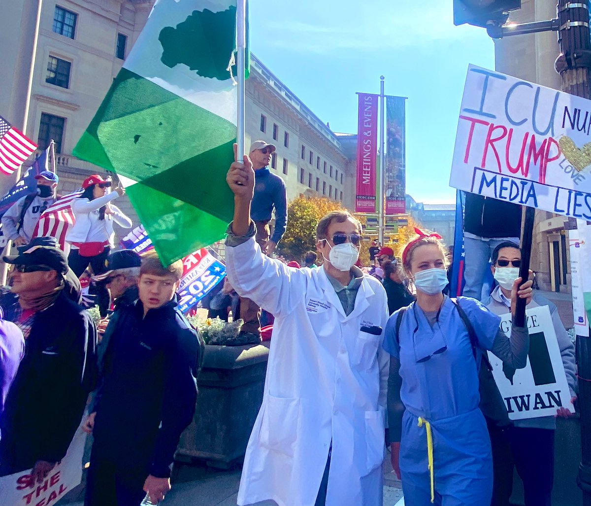 IzzaJerry's tweet photo. @lauhaim L'Amérique de Trump https://t.co/FVSGGu2XQg