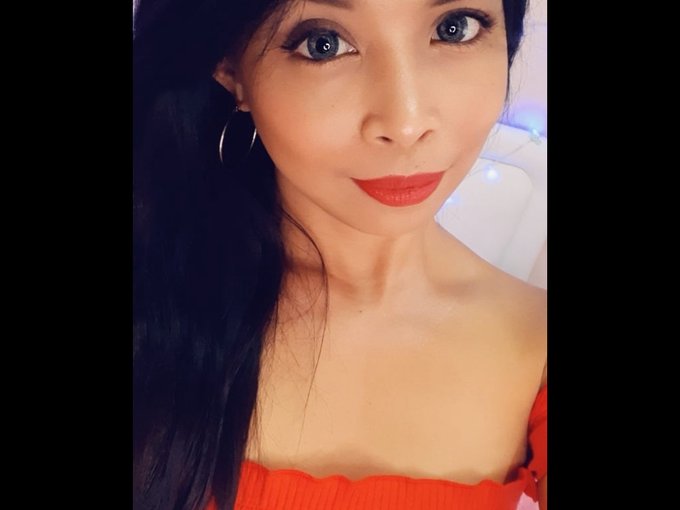 I'm online right now on skyprivate (live skype show). my private profile: https://t.co/R2goWSZwhT  Please<a href="/tag/booty"class="tags"><span>#booty</span></a><a href="/tag/sexy"class="tags"><span>#sexy</span></a><a href="/tag/live"class="tags"><span>#live</span></a><a href="/tag/findom"class="tags"><span>#findom</span></a><a href="/tag/camshow"class="tags"><span>#camshow</span></a>